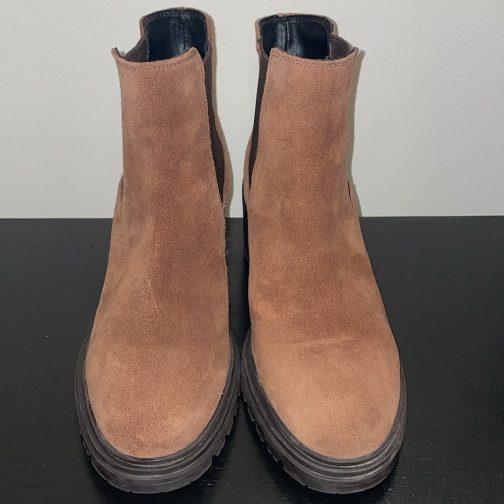 Geox Respira DAMIANA Brown Suede Round‎ Toe Pull On Chelsea Boots, Size 10.